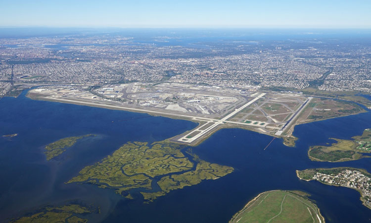 arriving international flights jfk